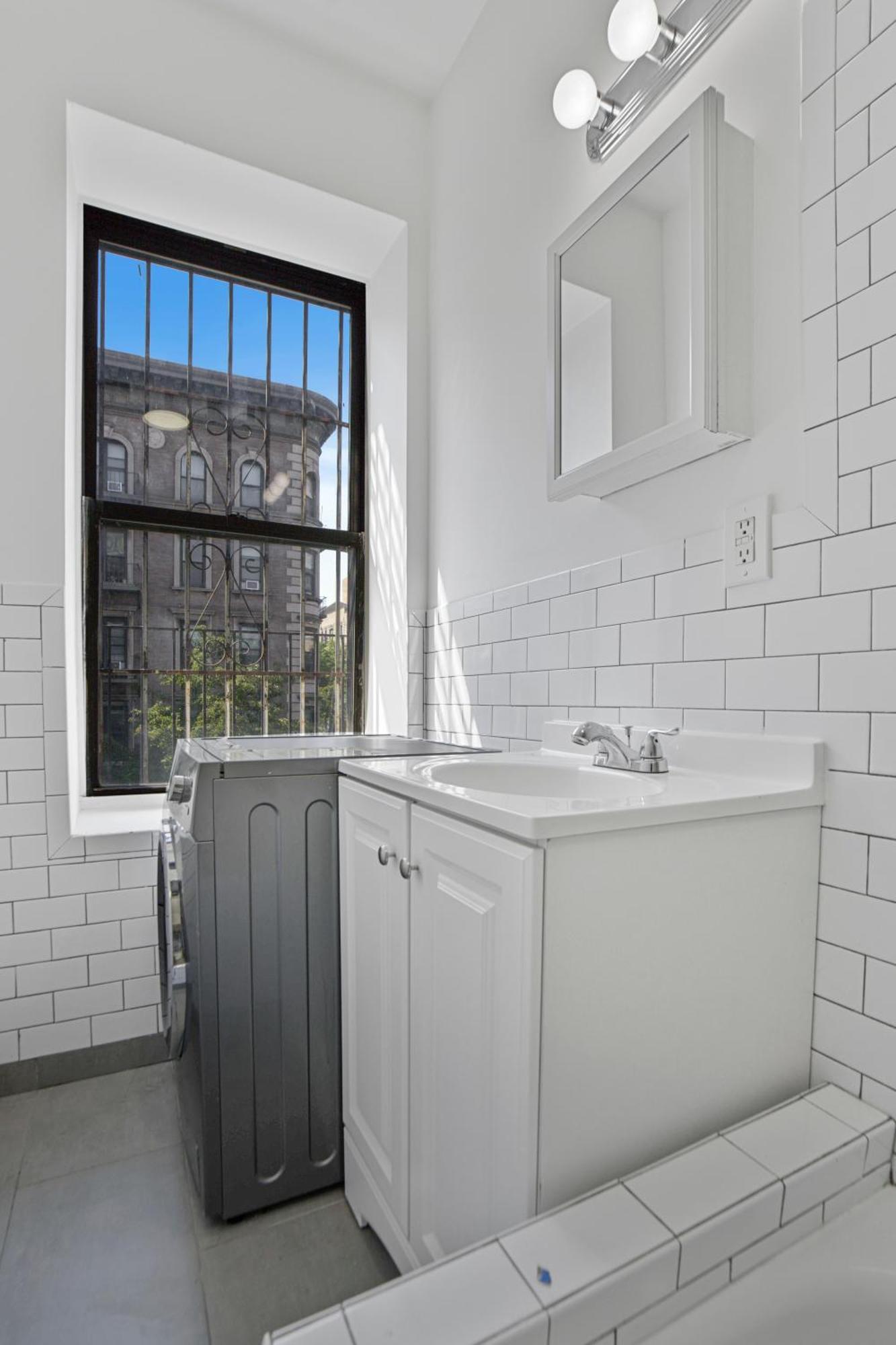 Designer 2 Bedroom Comfort Near Park *
